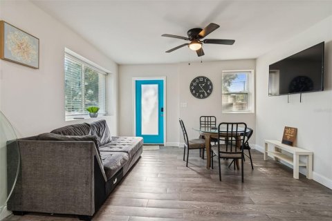 Apartment in Tampa, Florida 2 bedrooms, 92.9 sq.m. № 2230390 - photo 5