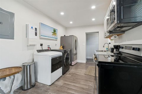 Apartment in Tampa, Florida 2 bedrooms, 92.9 sq.m. № 2230390 - photo 8