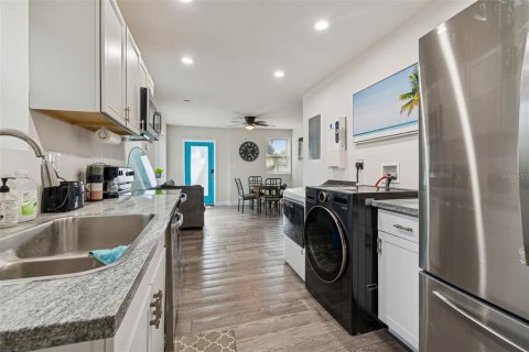 Apartment in Tampa, Florida 2 bedrooms, 92.9 sq.m. № 2230390 - photo 11