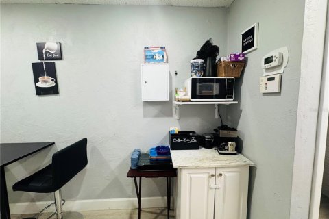 Commercial property in Sarasota, Florida 125.42 sq.m. № 2108553 - photo 15