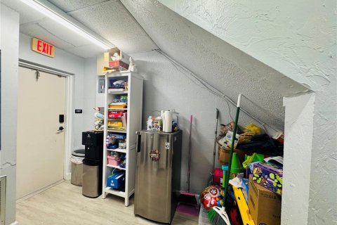 Commercial property in Sarasota, Florida 125.42 sq.m. № 2108553 - photo 16