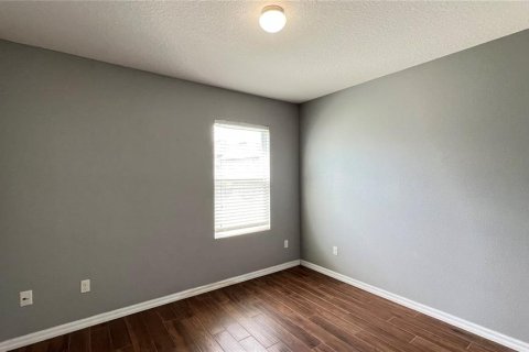 House in Clermont, Florida 5 bedrooms, 240.99 sq.m. № 1901726 - photo 27