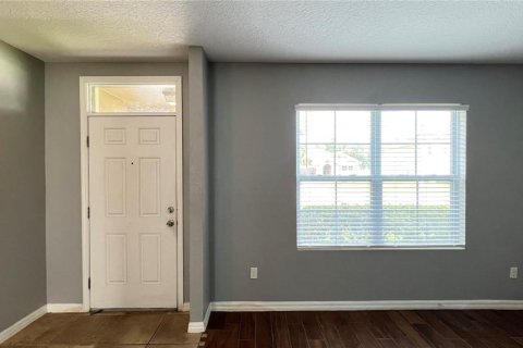House in Clermont, Florida 5 bedrooms, 240.99 sq.m. № 1901726 - photo 4