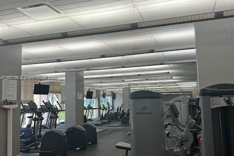 Condo in Hollywood, Florida, 1 bedroom № 2015032 - photo 25