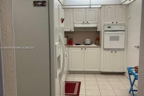 Condo in Hollywood, Florida, 1 bedroom № 2015032 - photo 14