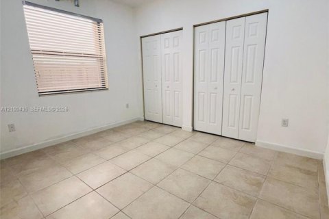 Immobilier commercial à louer à Homestead, Floride: 1 chambre, 185.06 m2 № 2428255 - photo 3
