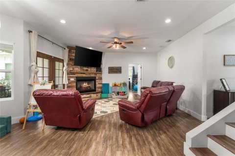 Casa en venta en Lake Butler, Florida, 4 dormitorios, 252.79 m2 № 1815165 - foto 9