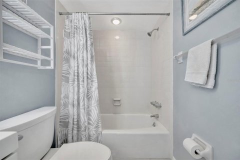 Copropriété à vendre à Bradenton, Floride: 2 chambres, 113.71 m2 № 2211029 - photo 22