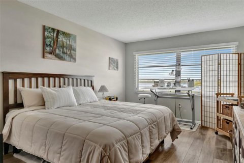 Copropriété à vendre à Bradenton, Floride: 2 chambres, 113.71 m2 № 2211029 - photo 16