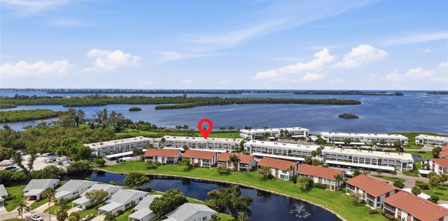 Condo à Bradenton, Floride, 2 chambres  № 2211029