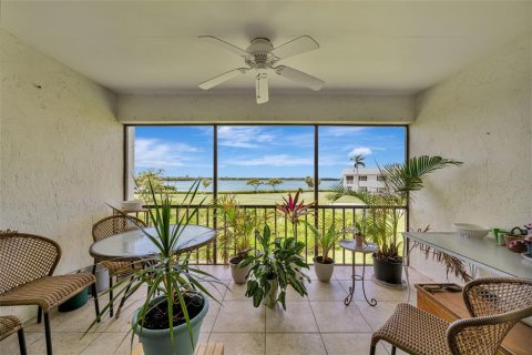 Copropriété à vendre à Bradenton, Floride: 2 chambres, 113.71 m2 № 2211029 - photo 3