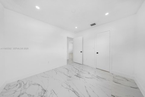 Casa en alquiler en Davie, Florida, 2 dormitorios, 74.32 m2 № 2047540 - foto 26