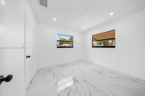 Casa en alquiler en Davie, Florida, 2 dormitorios, 74.32 m2 № 2047540 - foto 24