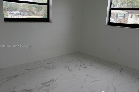 Casa en alquiler en Davie, Florida, 2 dormitorios, 74.32 m2 № 2047540 - foto 15