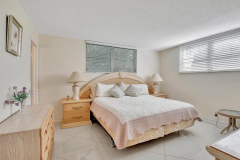 Condominio en venta en Pembroke Pines, Florida, 2 dormitorios, 108.7 m2 № 2184267 - foto 5