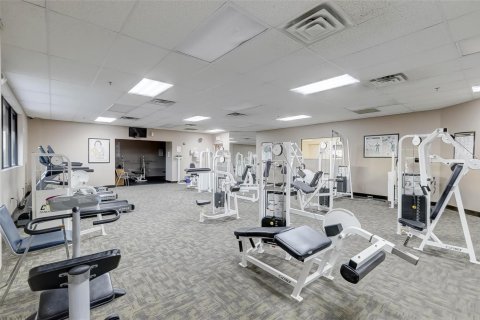 Condominio en venta en Pembroke Pines, Florida, 2 dormitorios, 108.7 m2 № 2184267 - foto 13