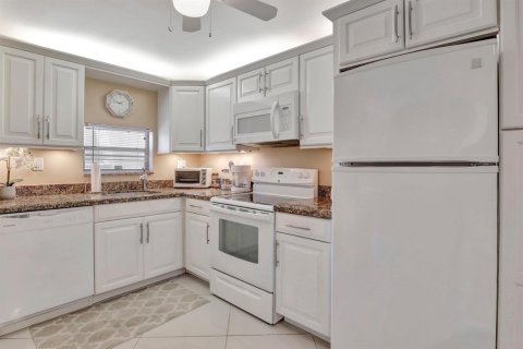 Condominio en venta en Pembroke Pines, Florida, 2 dormitorios, 108.7 m2 № 2184267 - foto 2