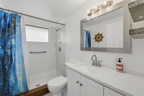 House in Sarasota, Florida 2 bedrooms, 89.74 sq.m. № 2205142 - photo 19