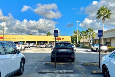 Immobilier commercial à vendre à Hialeah, Floride № 2158164 - photo 27