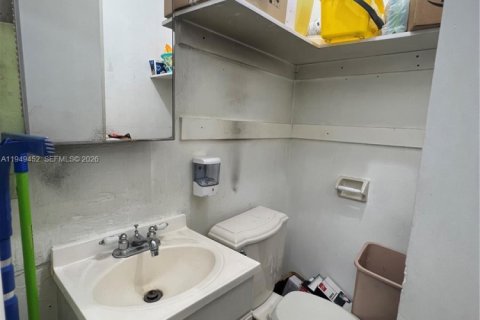 Immobilier commercial à vendre à Hialeah, Floride № 2158164 - photo 16