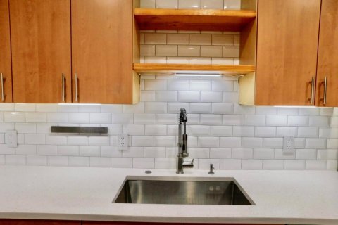 Adosado en alquiler en Lake Worth, Florida, 2 dormitorios, 130.53 m2 № 2083862 - foto 3