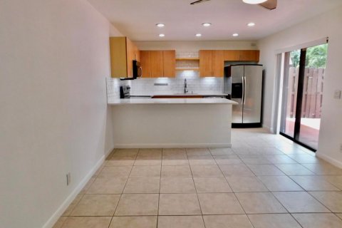 Adosado en alquiler en Lake Worth, Florida, 2 dormitorios, 130.53 m2 № 2083862 - foto 14