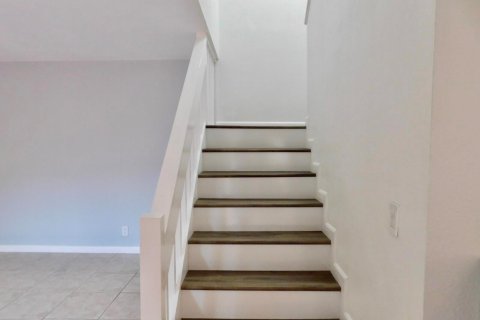 Adosado en alquiler en Lake Worth, Florida, 2 dormitorios, 130.53 m2 № 2083862 - foto 25
