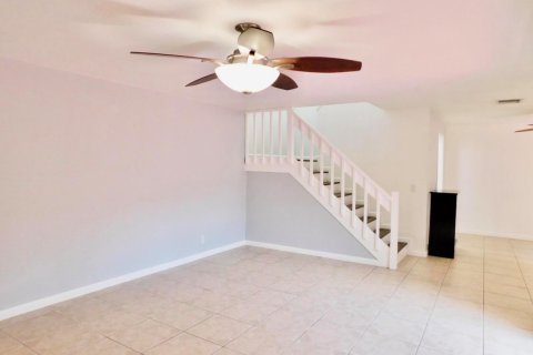Adosado en alquiler en Lake Worth, Florida, 2 dormitorios, 130.53 m2 № 2083862 - foto 17