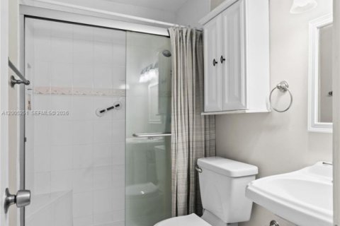 House in Miami, Florida 3 bedrooms, 116.03 sq.m. № 2069780 - photo 8