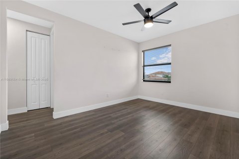 Casa en venta en Lake Worth, Florida, 4 dormitorios, 211.72 m2 № 1925491 - foto 26