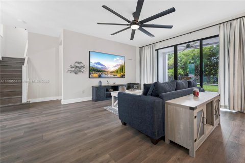 Casa en venta en Lake Worth, Florida, 4 dormitorios, 211.72 m2 № 1925491 - foto 14