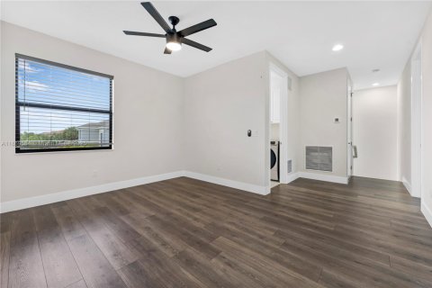 Casa en venta en Lake Worth, Florida, 4 dormitorios, 211.72 m2 № 1925491 - foto 27