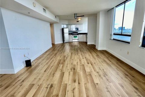 Condominio en venta en Miami Beach, Florida, 2 dormitorios, 117.89 m2 № 1787087 - foto 19