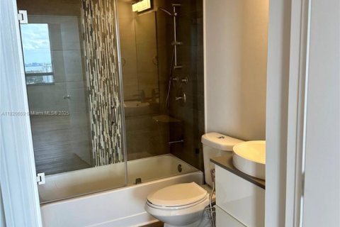 Condominio en venta en Miami Beach, Florida, 2 dormitorios, 117.89 m2 № 1787087 - foto 10
