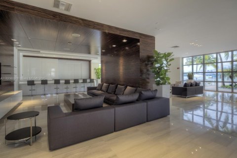 Condominio en venta en Miami Beach, Florida, 2 dormitorios, 117.89 m2 № 1787087 - foto 24