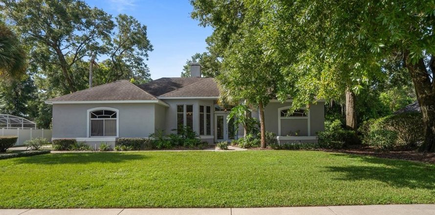 House in DeLand, Florida 3 bedrooms, 193.42 sq.m. № 1904564