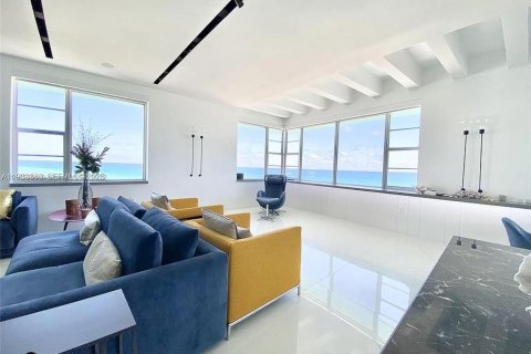 Condo in Miami Beach, Florida, 4 bedrooms  № 1994555 - photo 10