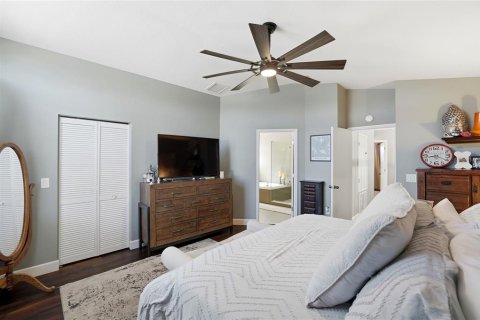 Villa ou maison à louer à Tampa, Floride: 4 chambres, 212.65 m2 № 2388624 - photo 25