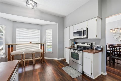 Villa ou maison à louer à Tampa, Floride: 4 chambres, 212.65 m2 № 2388624 - photo 21