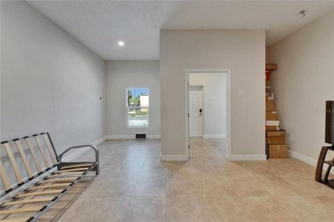 Adosado en venta en Tampa, Florida, 3 dormitorios, 204.38 m2 № 1680288 - foto 4