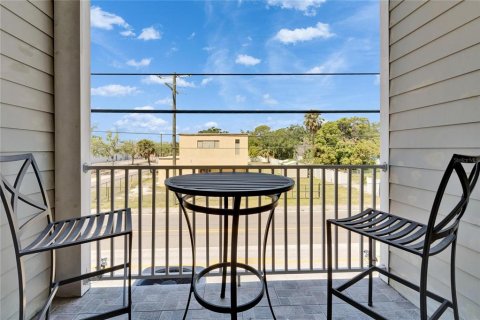 Adosado en venta en Tampa, Florida, 3 dormitorios, 204.38 m2 № 1680288 - foto 14