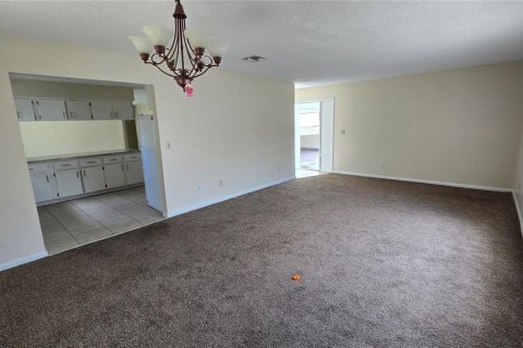 Casa en venta en Ocala, Florida, 3 dormitorios, 166.3 m2 № 1913655 - foto 12