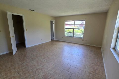 Casa en venta en Ocala, Florida, 3 dormitorios, 166.3 m2 № 1913655 - foto 10