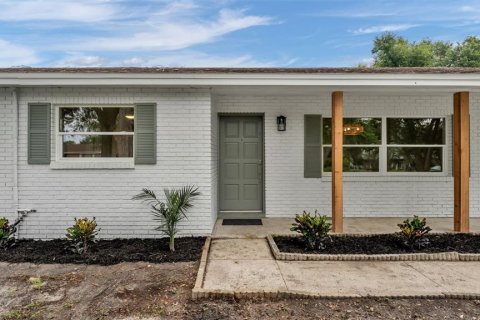 House in Lakeland, Florida 3 bedrooms, 166.11 sq.m. № 2207394 - photo 30