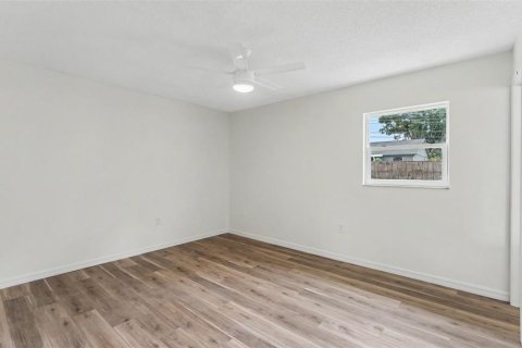 House in Lakeland, Florida 3 bedrooms, 166.11 sq.m. № 2207394 - photo 20