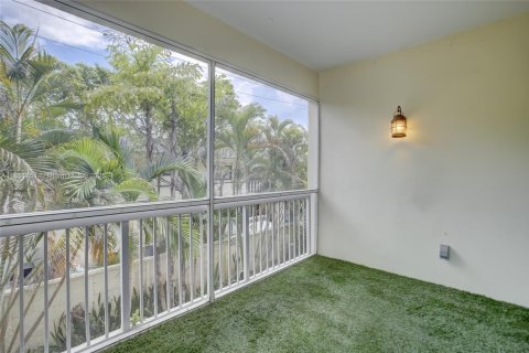 Copropriété à vendre à Fort Lauderdale, Floride: 2 chambres, 73.95 m2 № 1854832 - photo 20