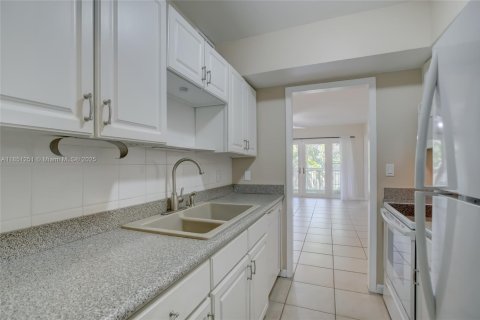Copropriété à vendre à Fort Lauderdale, Floride: 2 chambres, 73.95 m2 № 1854832 - photo 7