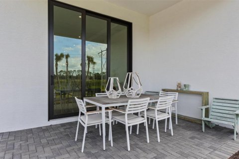 House in Port St. Lucie, Florida 2 bedrooms, 133.22 sq.m. № 2340689 - photo 20