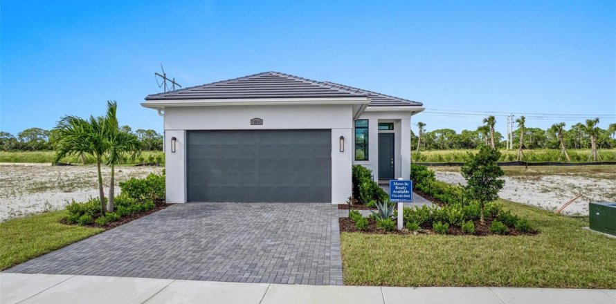 House in Port St. Lucie, Florida 2 bedrooms, 133.22 sq.m. № 2340689