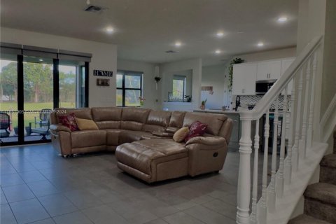 House in Tamarac, Florida 4 bedrooms, 245.82 sq.m. № 1345204 - photo 16